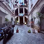 Vigi Naples